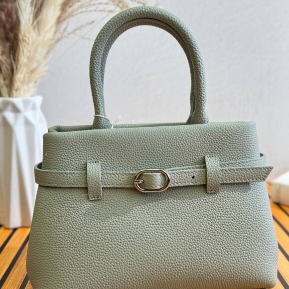 Luxe Majestique – The Ultimate Leather Handbag with Elegance & Functionality - Picture 15 of 15